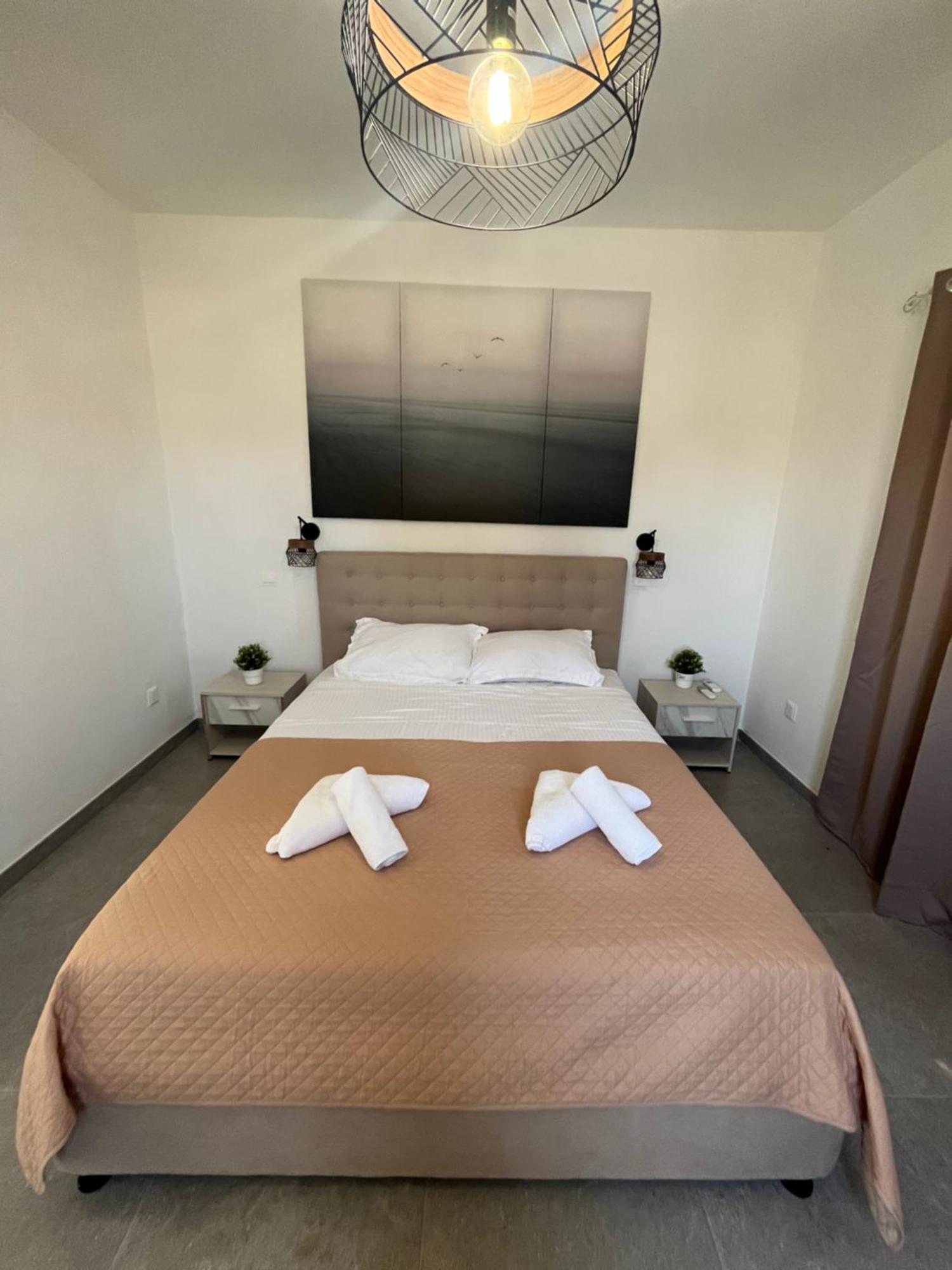 Serenityone - Centrally Located One Bedroom Apt أيا نابا المظهر الخارجي الصورة
